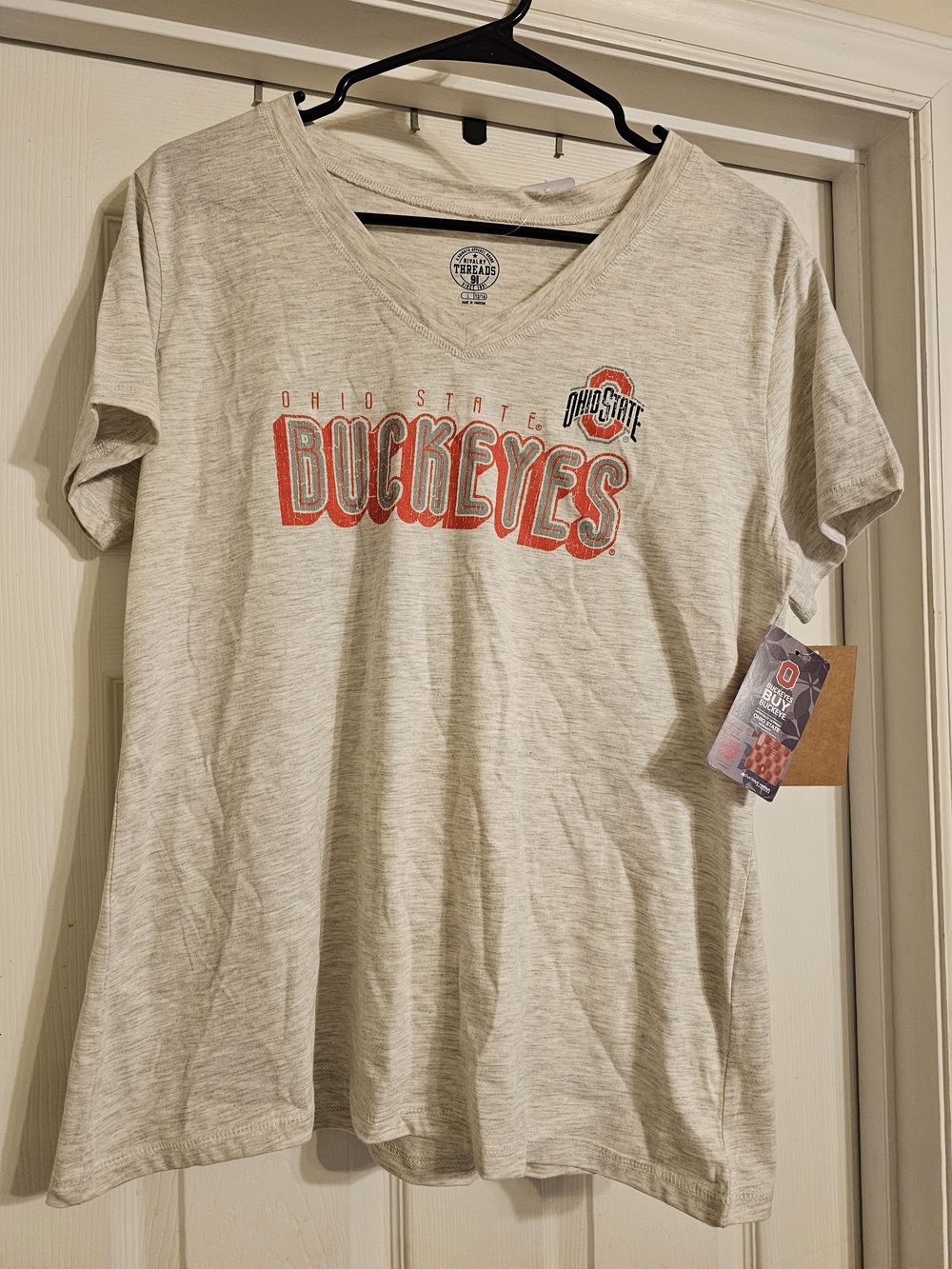 NWT Ohio State Buckeyes Women's Oatmeal V-Neck T-shirt. Size:L 12/14